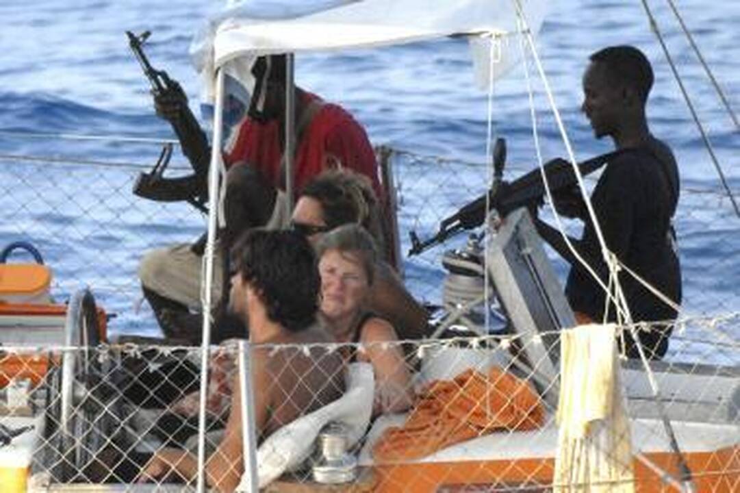 Piratų paleistame olandų laive - nužudytas įgulos narys