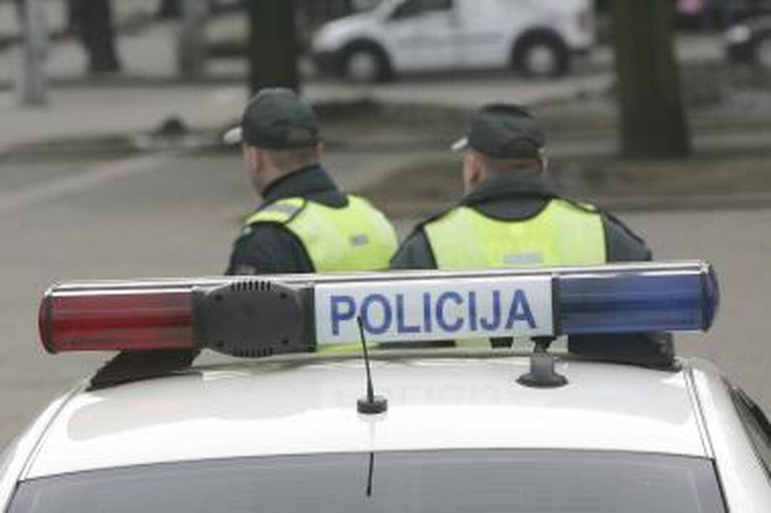 Sulaikoma klaipėdietė aptalžė policininką