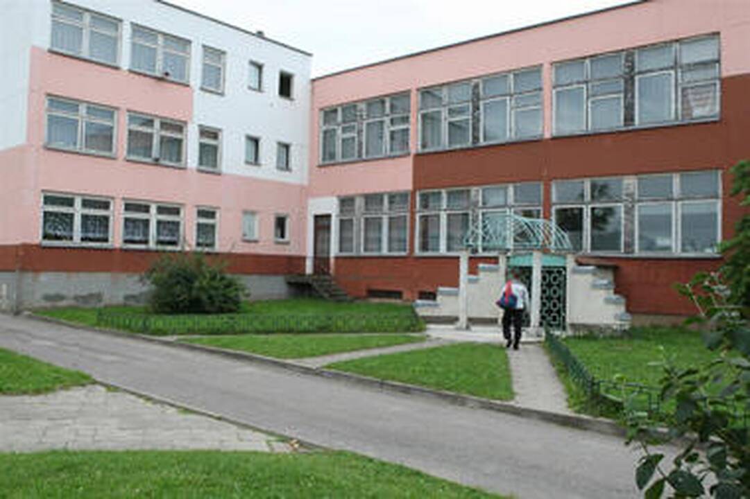 Panevėžio „Ąžuolo“ mokyklos būklė – apverktina