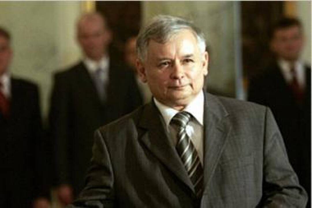 J.Kaczynskis trumpai džiaugėsi pirmavimu prezidento rinkimuose (papildyta 03.20)