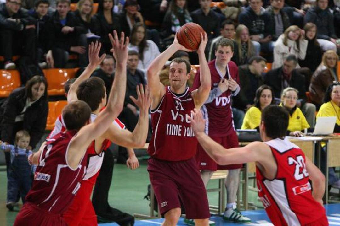 VDU krepšininkai apgynė LSKL čempionų vardus