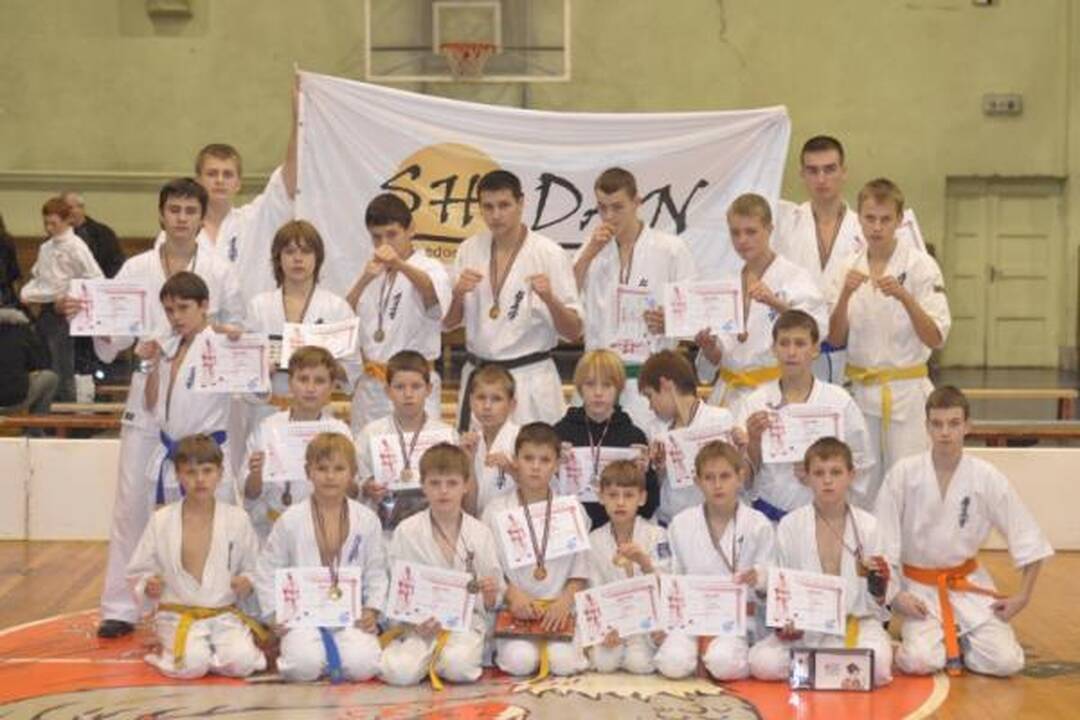 Klaipėdiečiai siautė Latvijos karate čempionate