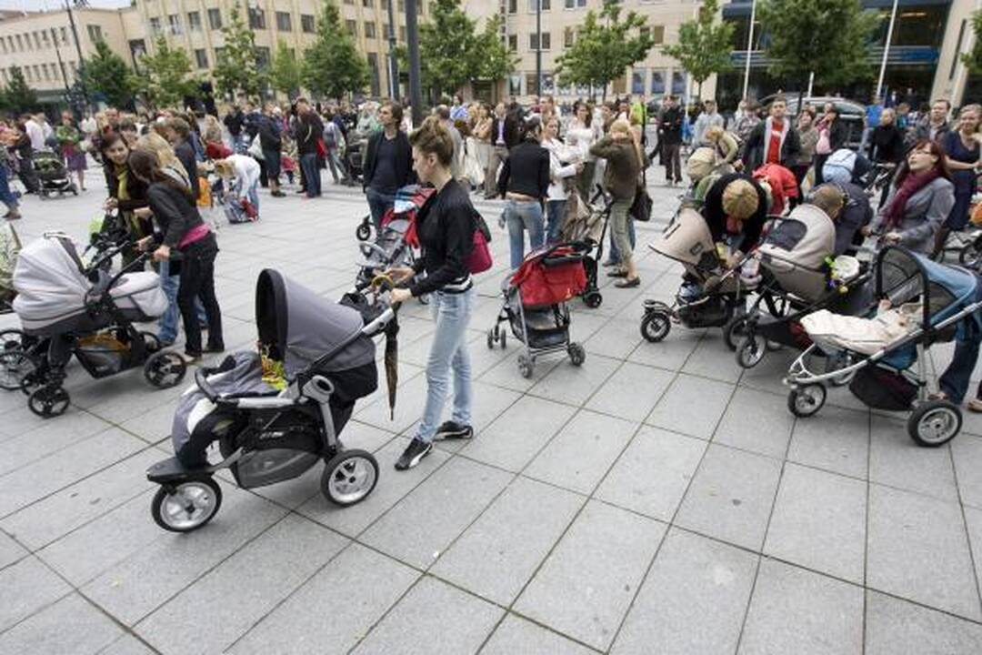 Protestuojantys tėvai: iš mažiausio atimti lengviausia