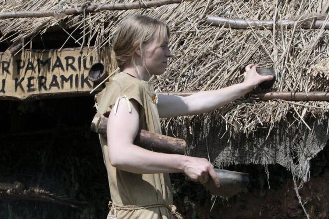 Kernavėje šurmuliuoja Gyvosios archeologijos dienos
