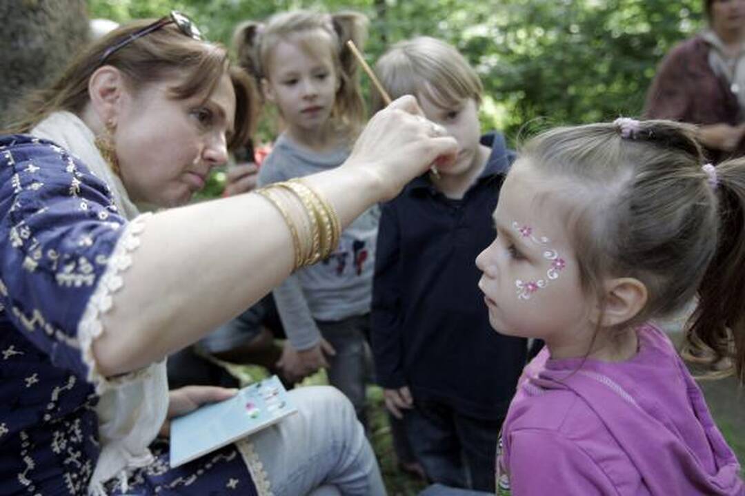 Tibeto skvero atidaryme - vos keli parlamentarai