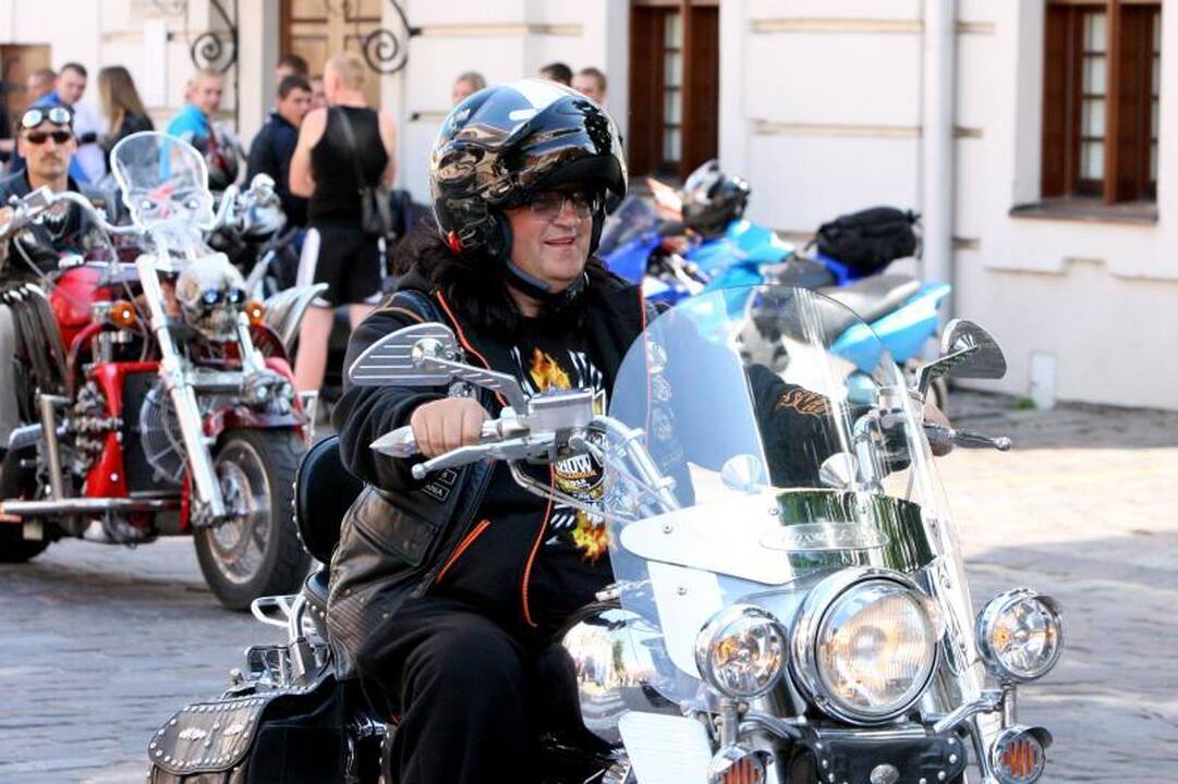 Kauno gatvių asfaltą drebina baikeriai  