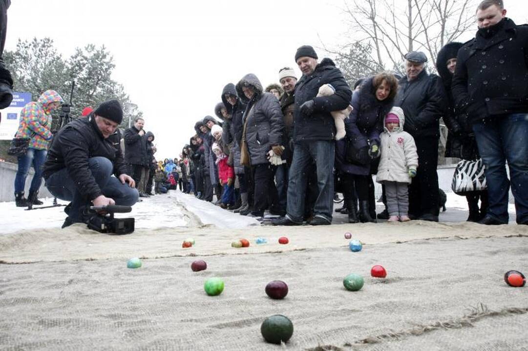 Velykų linksmybėms Palangoje sutrukdė sniegas 