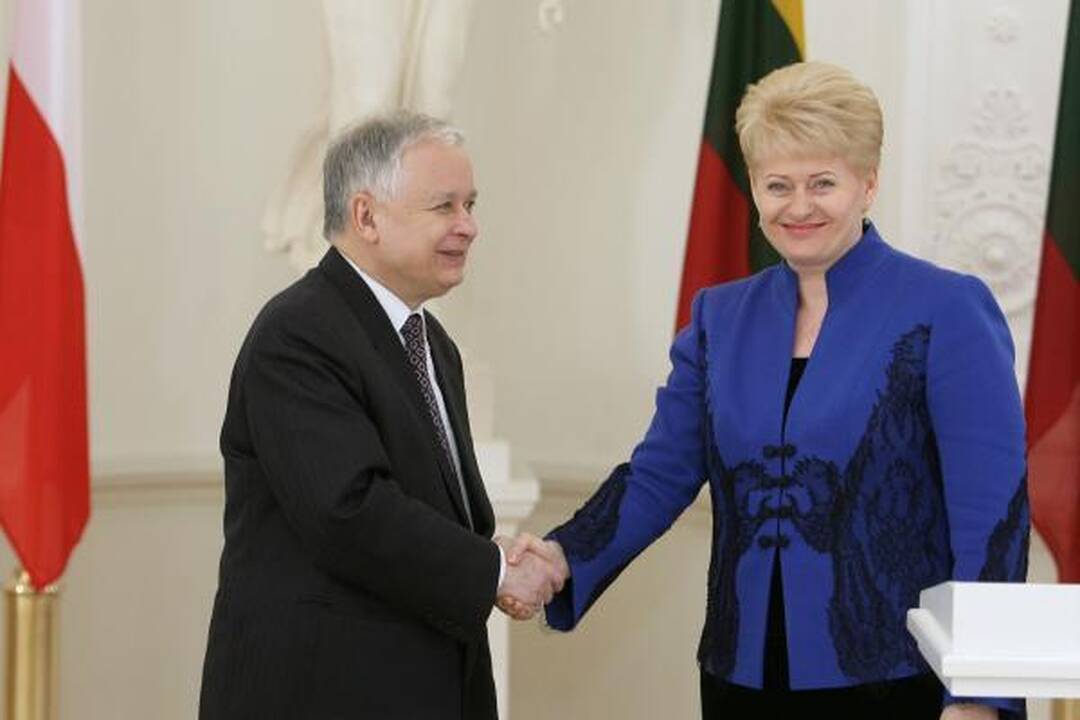 Lenkijos vadovo palaikai pargabenti į Varšuvą