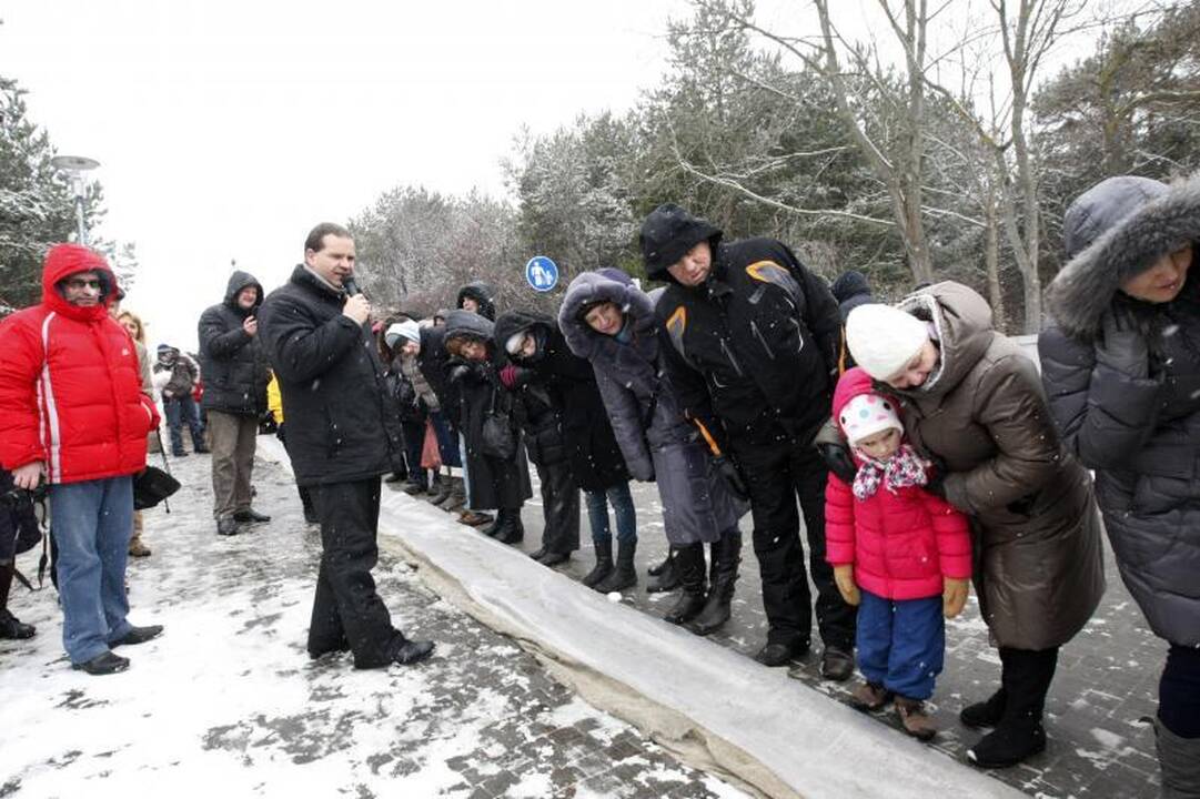 Velykų linksmybėms Palangoje sutrukdė sniegas 