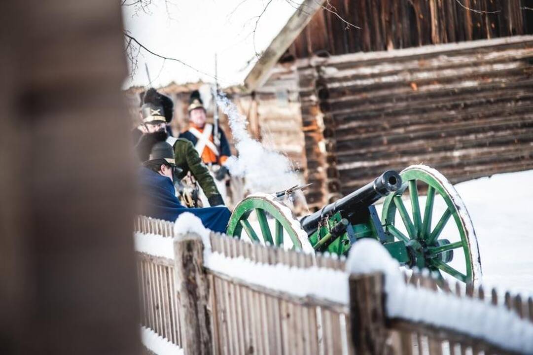 Rumšiškių muziejus tapo  istorinio   mūšio lauku