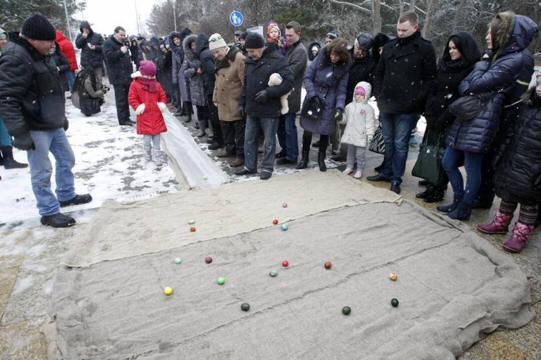 Velykų linksmybėms Palangoje sutrukdė sniegas 