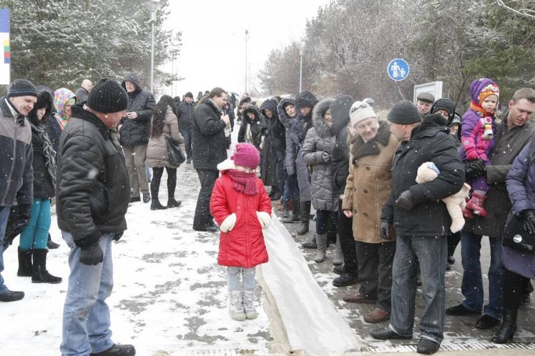 Velykų linksmybėms Palangoje sutrukdė sniegas 