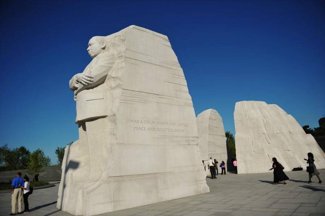 JAV atidengtas legendinio pilietinių teisių aktyvisto Kingo memorialas