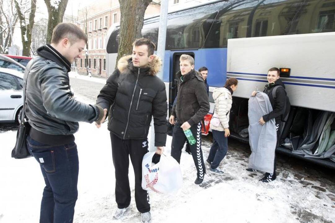 Vos grįžę „Žuvėdros“ šokėjai vėl kibs į darbus