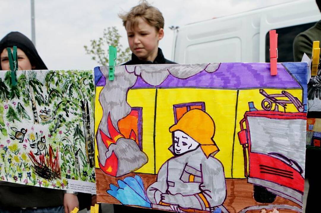 Ugniagesiai šventė kartu su miestiečiais
