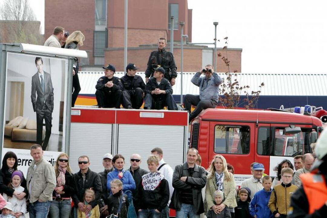 Ugniagesiai šventė kartu su miestiečiais