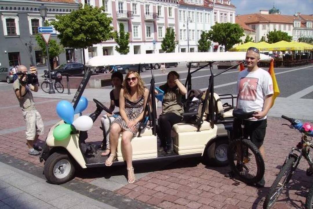 „Moksleivių garaže“ – nuo vieno iki keturių ratų
