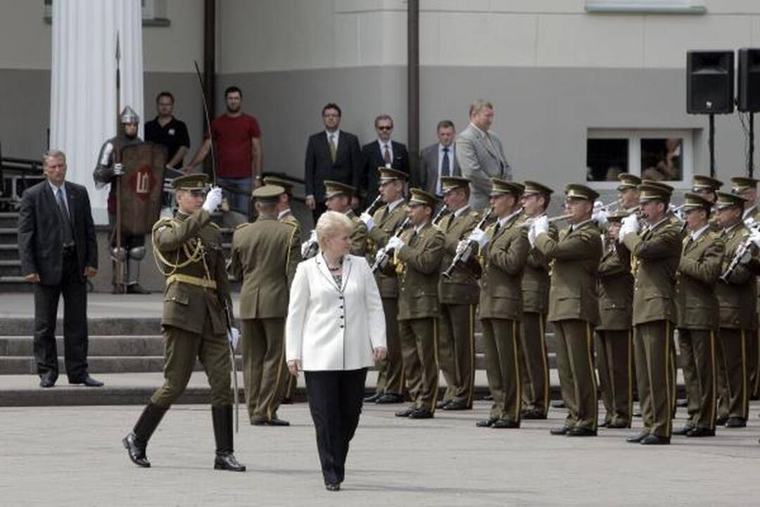 D.Grybauskaitė: Nereikia aukotis dėl valstybės - reikia ją mylėti ir kurti