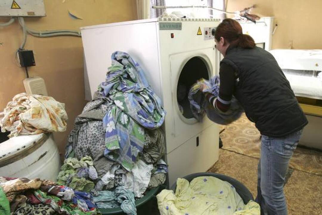 Savitarnos skalbyklos: kiek kainuoja, kaip lyginti ir ką skalbti?