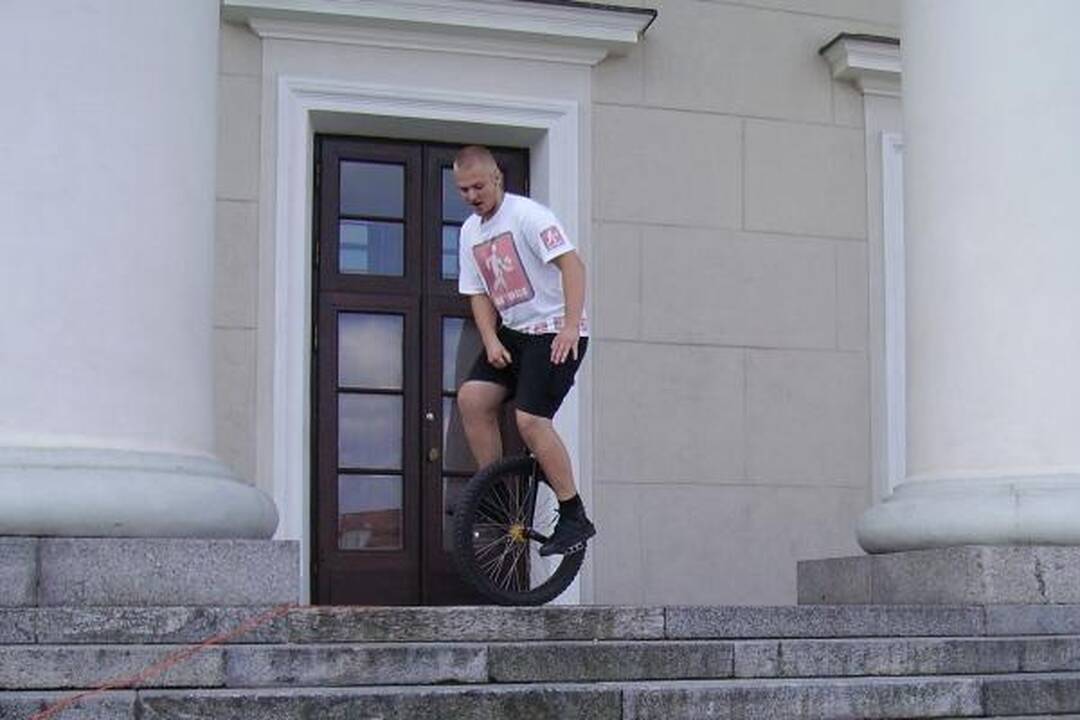 „Moksleivių garaže“ – nuo vieno iki keturių ratų