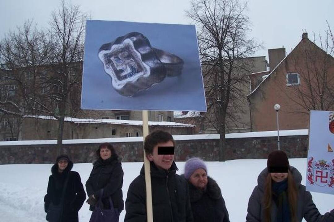 Senovinės lietuvių svastikos "išteisintos"