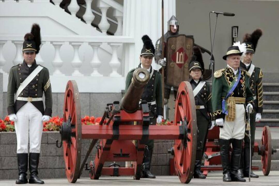 D.Grybauskaitė: Nereikia aukotis dėl valstybės - reikia ją mylėti ir kurti