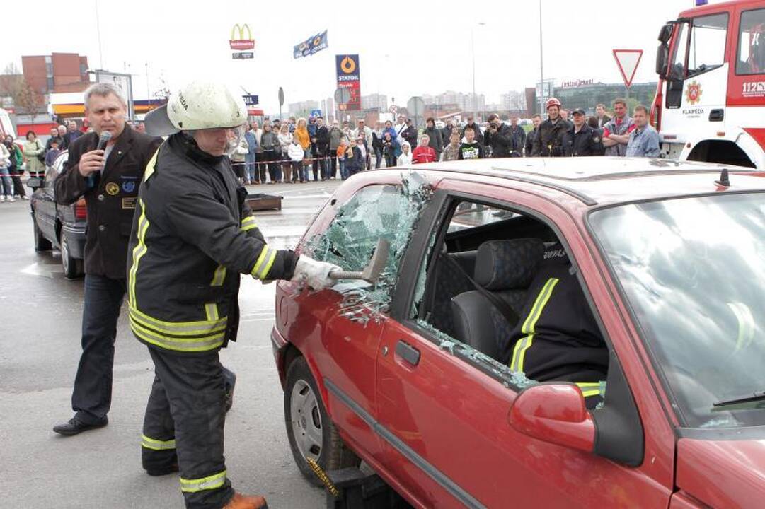 Ugniagesiai šventė kartu su miestiečiais