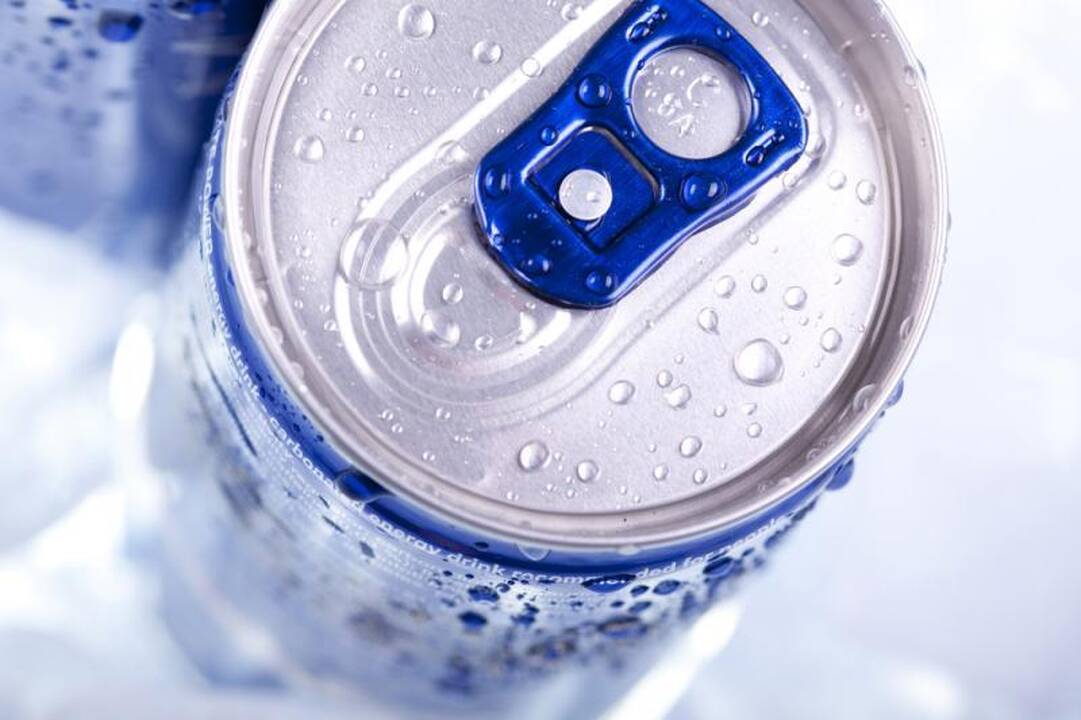 Tyrimas: kas slepiasi energinio gėrimo skardinėje?