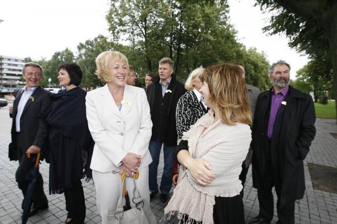 Lietuvos merienės Klaipėdoje atidarė "Miestų alėją" (papildyta nuotraukomis)