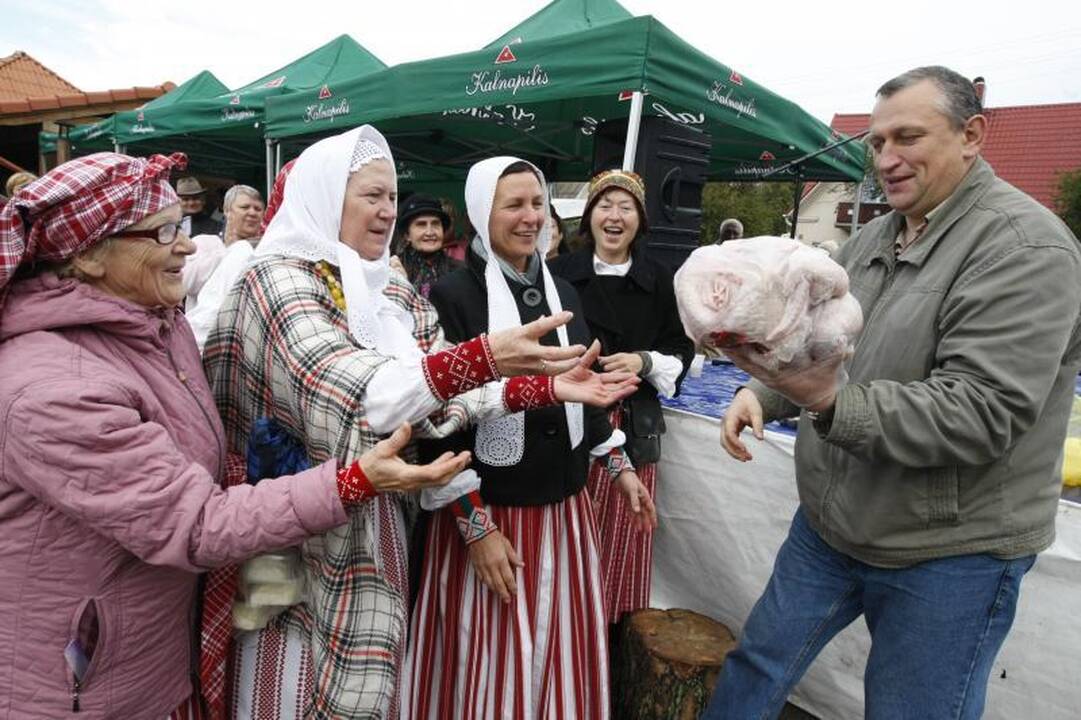 Į Palangos turgaus šventę savaitgalį viliojo atrakcijos