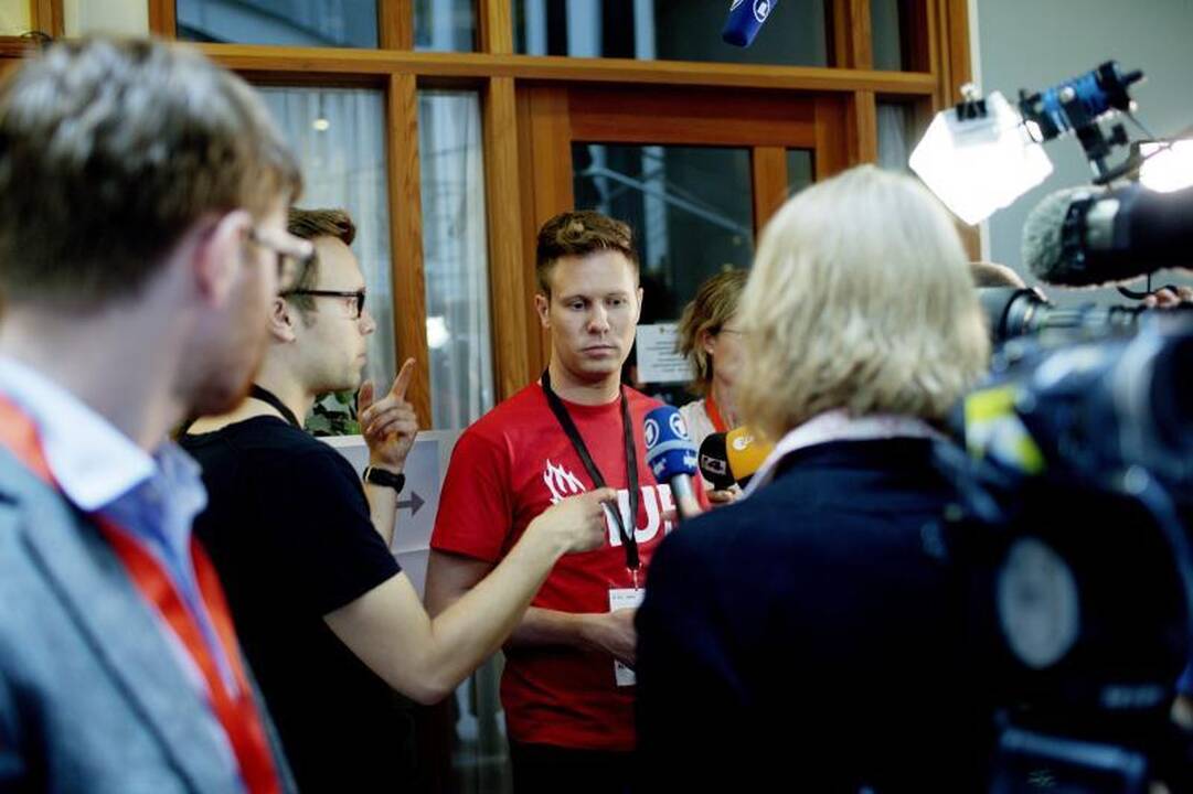 A.B.Breiviko aukų artimieji demonstratyviai išėjo iš teismo salės