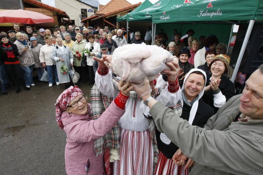 Į Palangos turgaus šventę savaitgalį viliojo atrakcijos