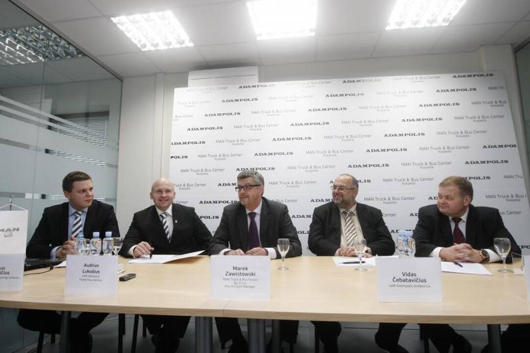 Duris atvėrė Klaipėdos MAN serviso centras