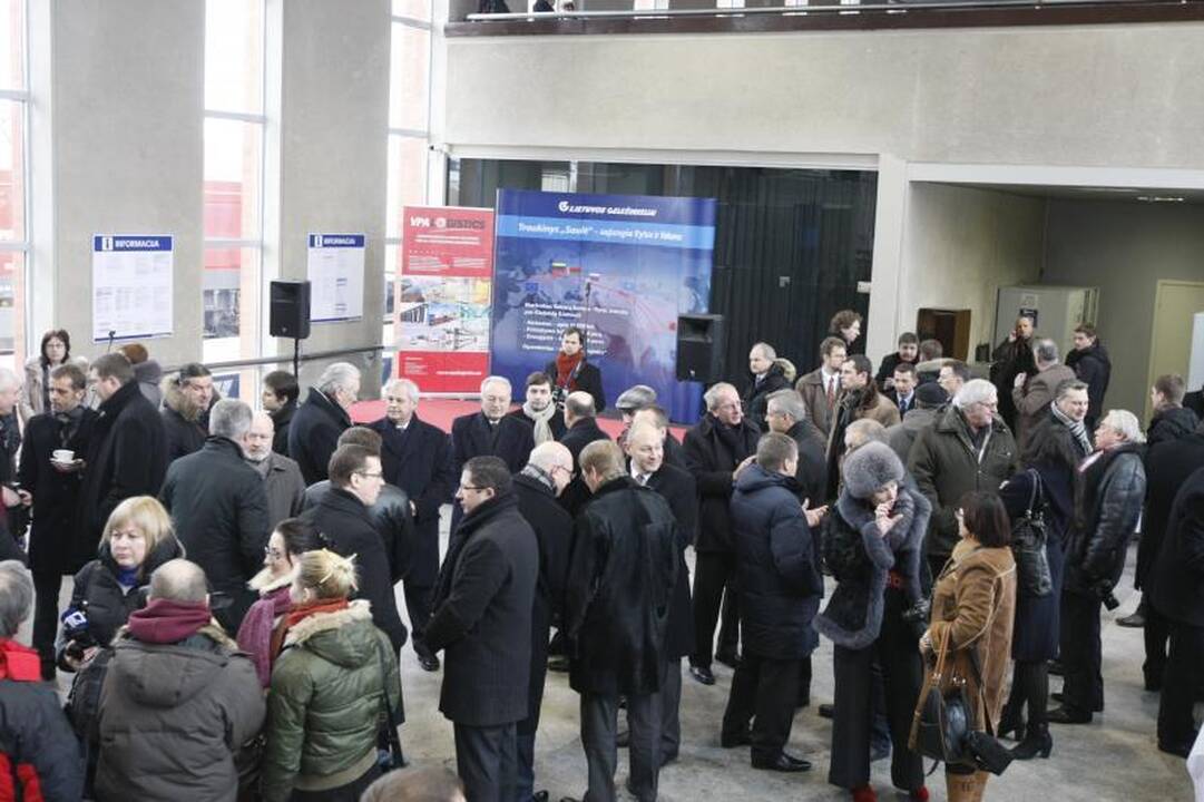 Traukinys „Saulė“ iš Klaipėdos išriedėjo į Kazachstaną