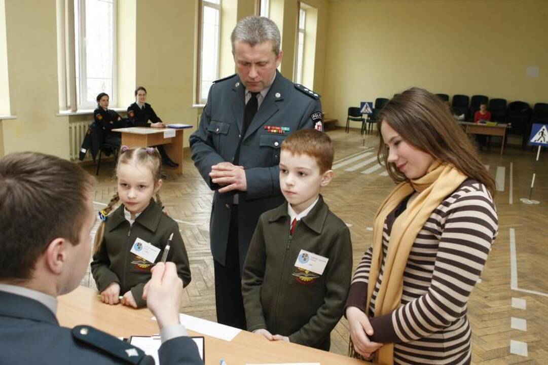Mažieji klaipėdiečiai varžėsi „Šviesoforo“ konkurse