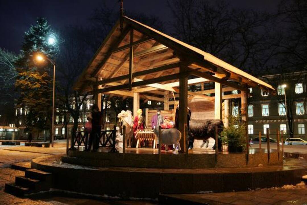 Vandalai nuniokojo pagrindinę Vilniaus prakartėlę, bažnyčia nusivylusi miesto valdžia