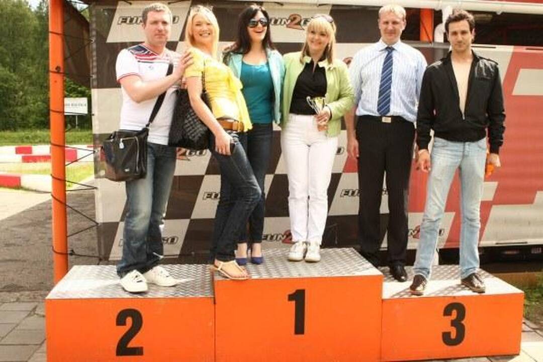 „LNK – Fun2Go žvaigždžių lenktynės“- atrakcija gerai nuotaikai