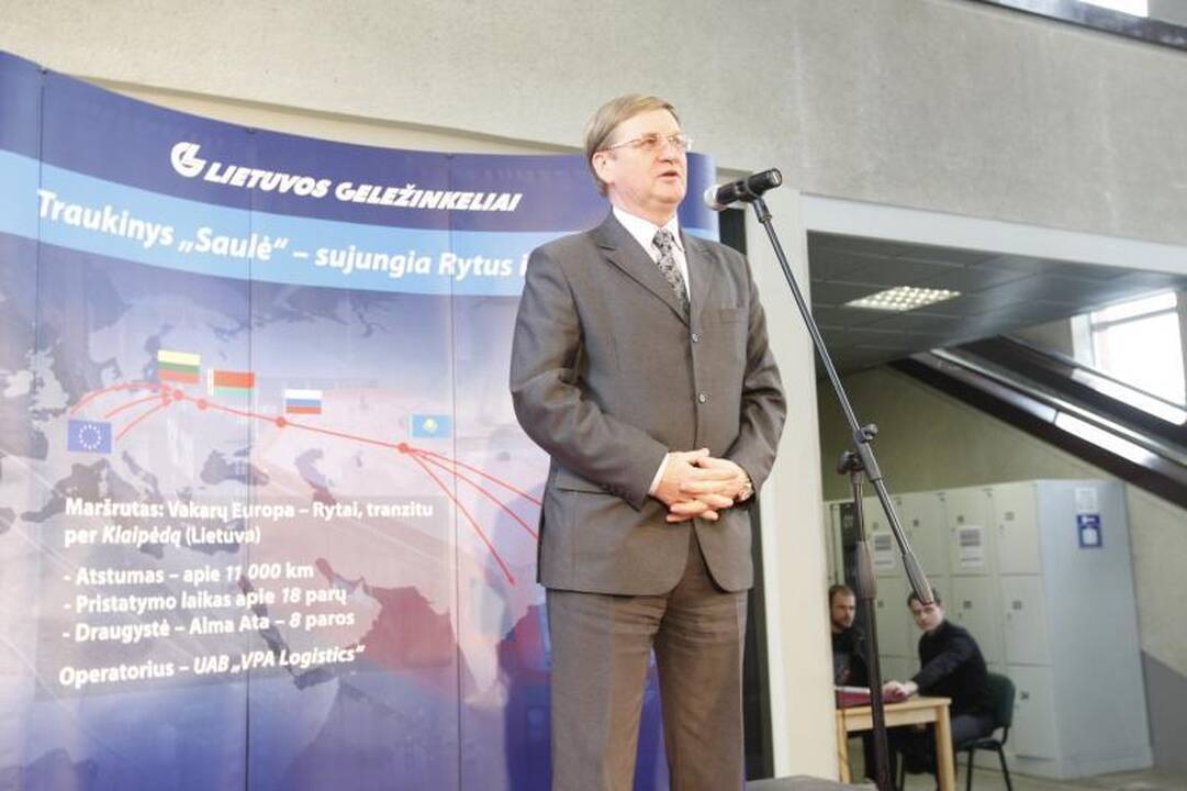 Traukinys „Saulė“ iš Klaipėdos išriedėjo į Kazachstaną