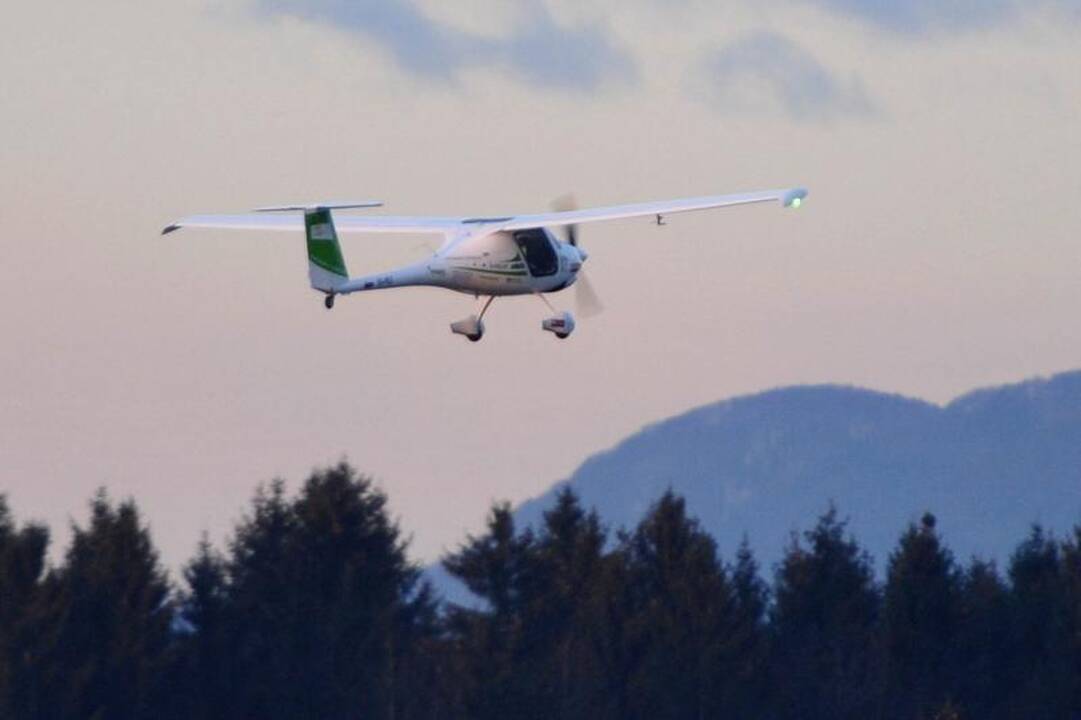 Pilotas į rekordinį skrydį aplink pasaulį leidosi 350 kg lėktuvėliu