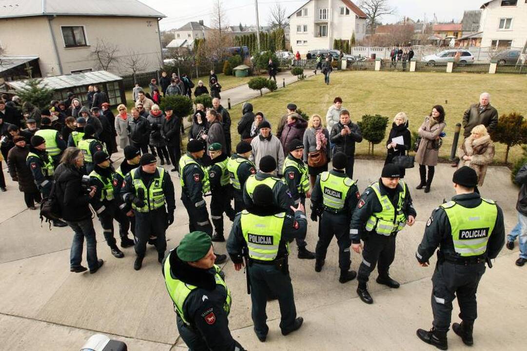Policija: klykti pradėjo A.Skučienė, mergaitė išsigando 