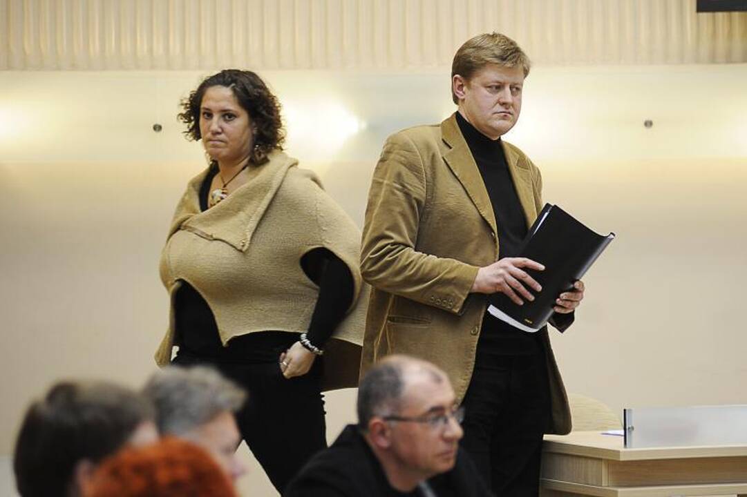 Politikai pabūgo – klausimas dėl Mažojo teatro atidėtas