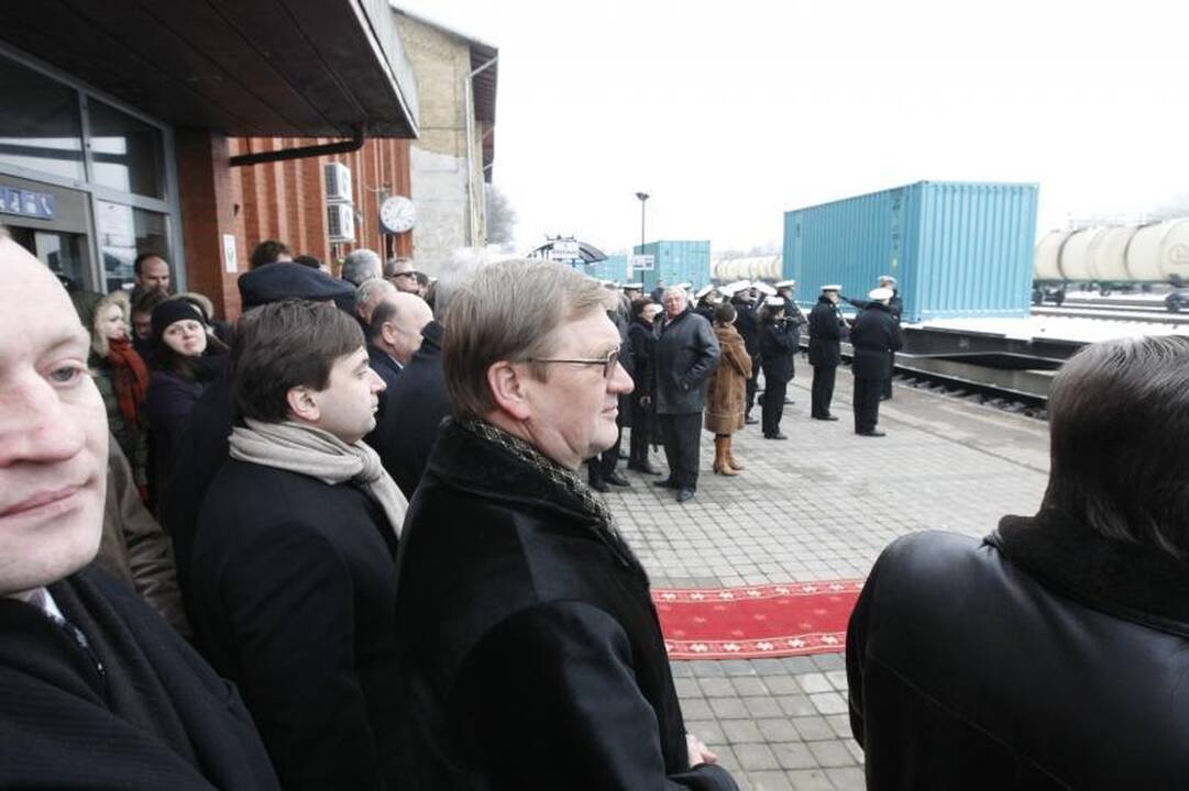 Traukinys „Saulė“ iš Klaipėdos išriedėjo į Kazachstaną