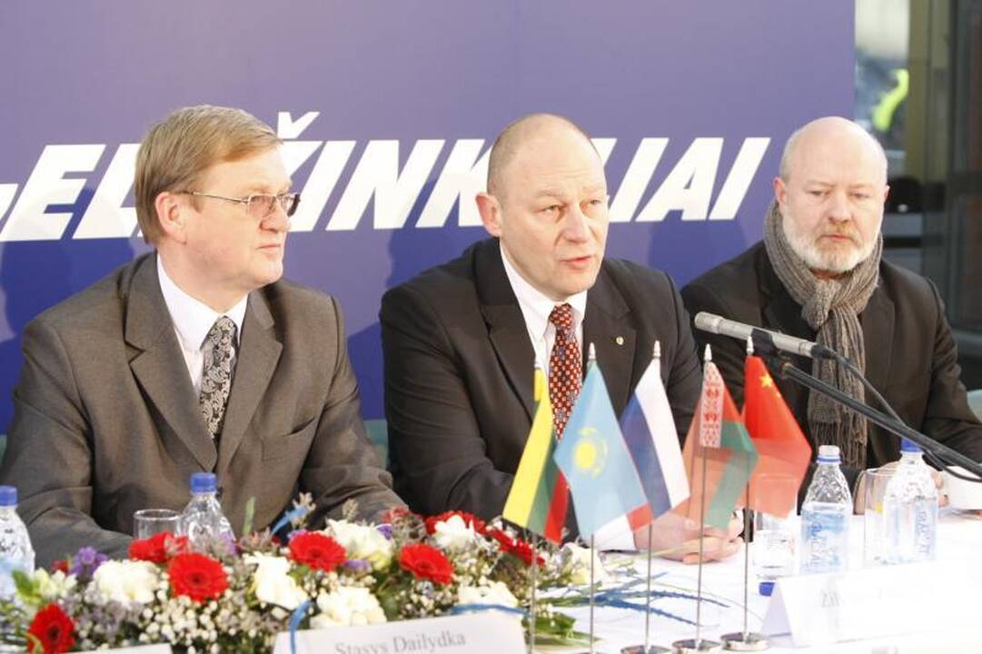 Traukinys „Saulė“ iš Klaipėdos išriedėjo į Kazachstaną
