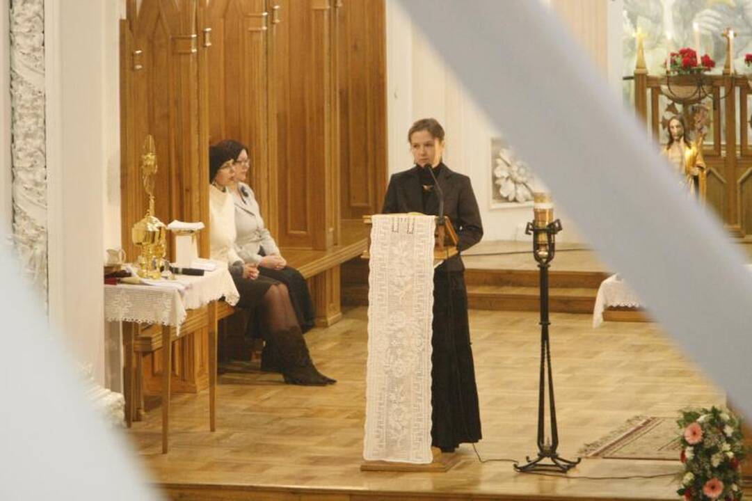 Telšių vyskupo aukojamose mišiose – tūkstančiai tikinčiųjų