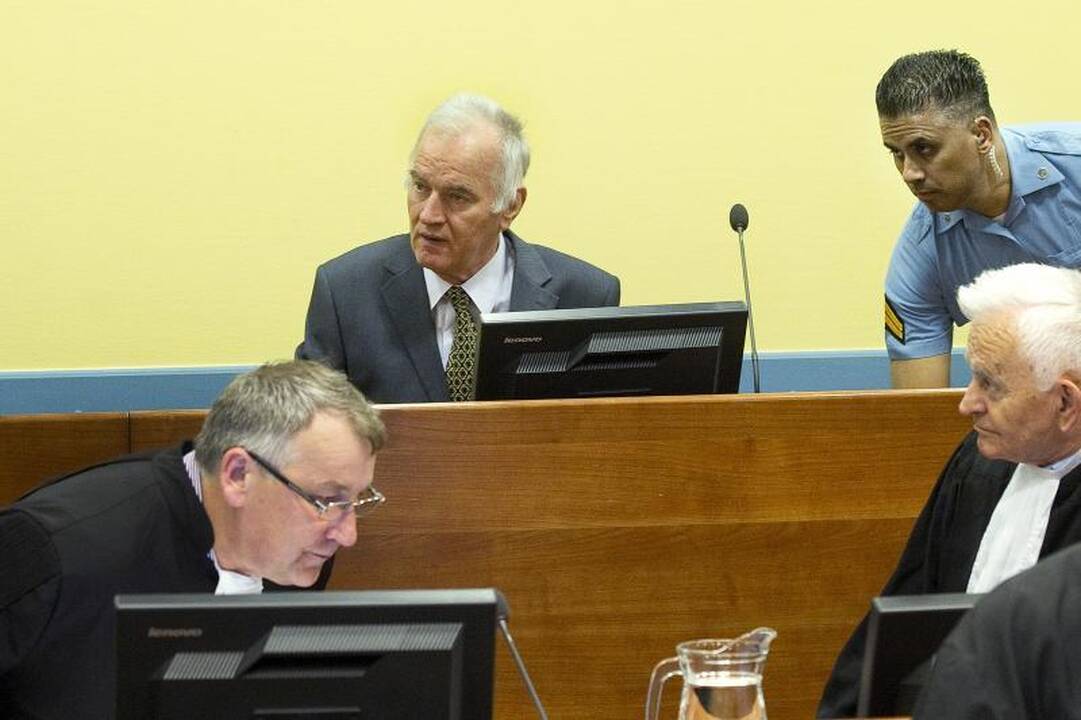 Hagoje prasidėjo Ratko Mladičiaus teismas (papildyta)