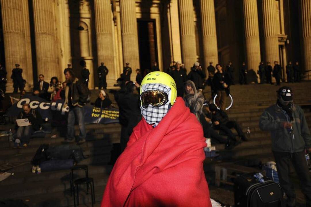 Londone baigta ardyti antikapitalistinio „Occupy“ judėjimo stovykla