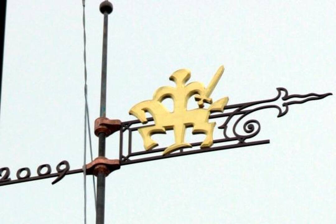 Valdovų rūmai papuošti vėtrunge