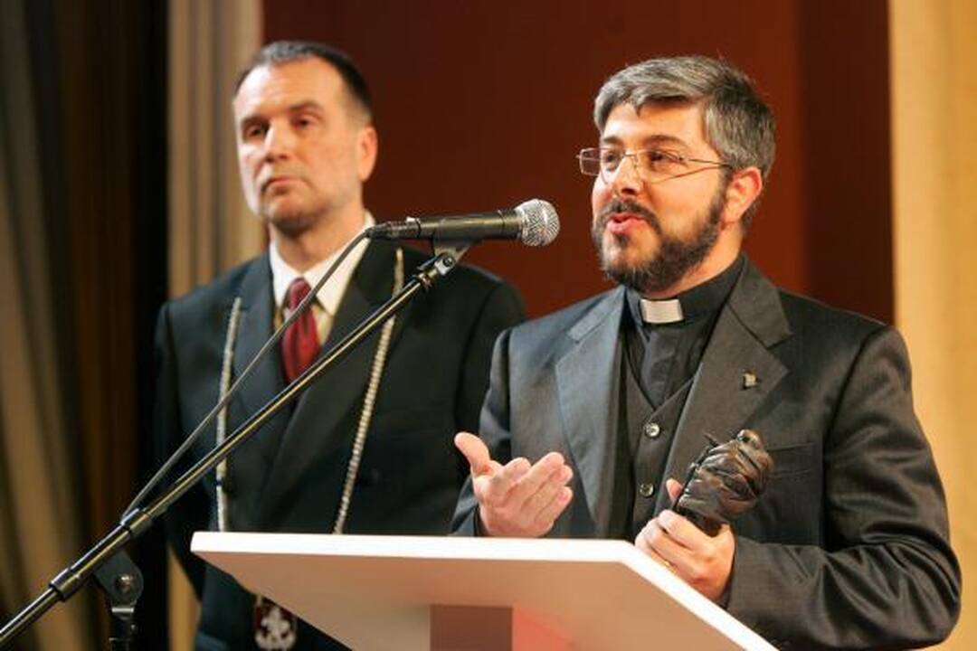 Įteiktos Šv. Kristoforo statulėlės nusipelniusiems vilniečiams