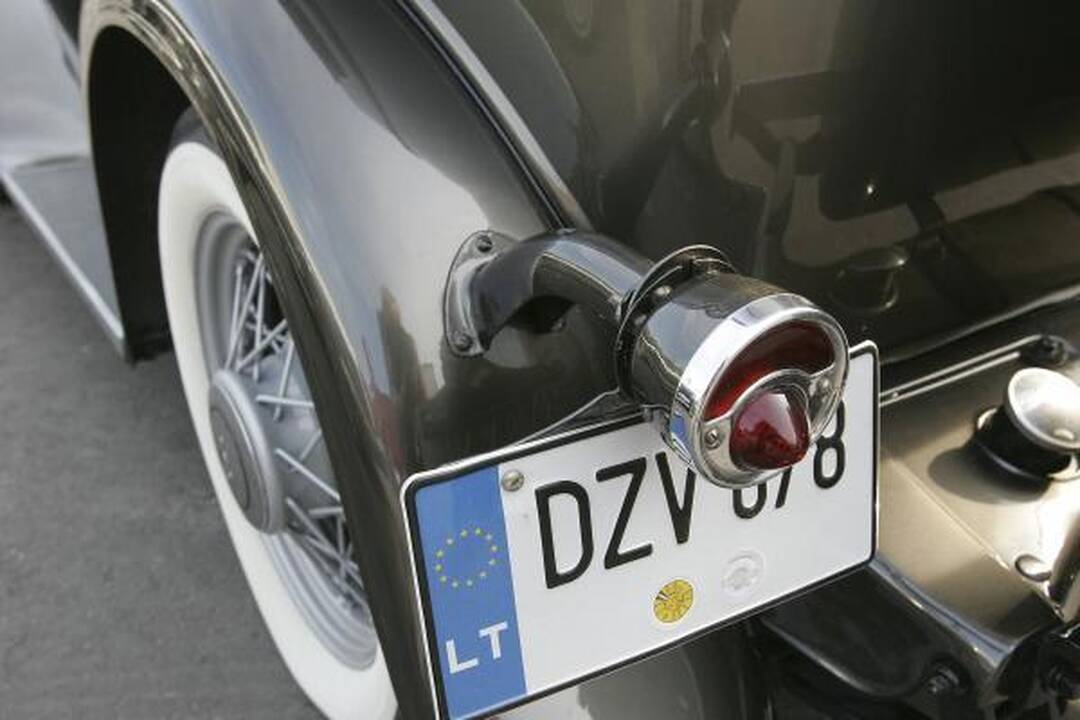 Senovinių mašinų varžybose laimėjo visi, kurie užsikūrė