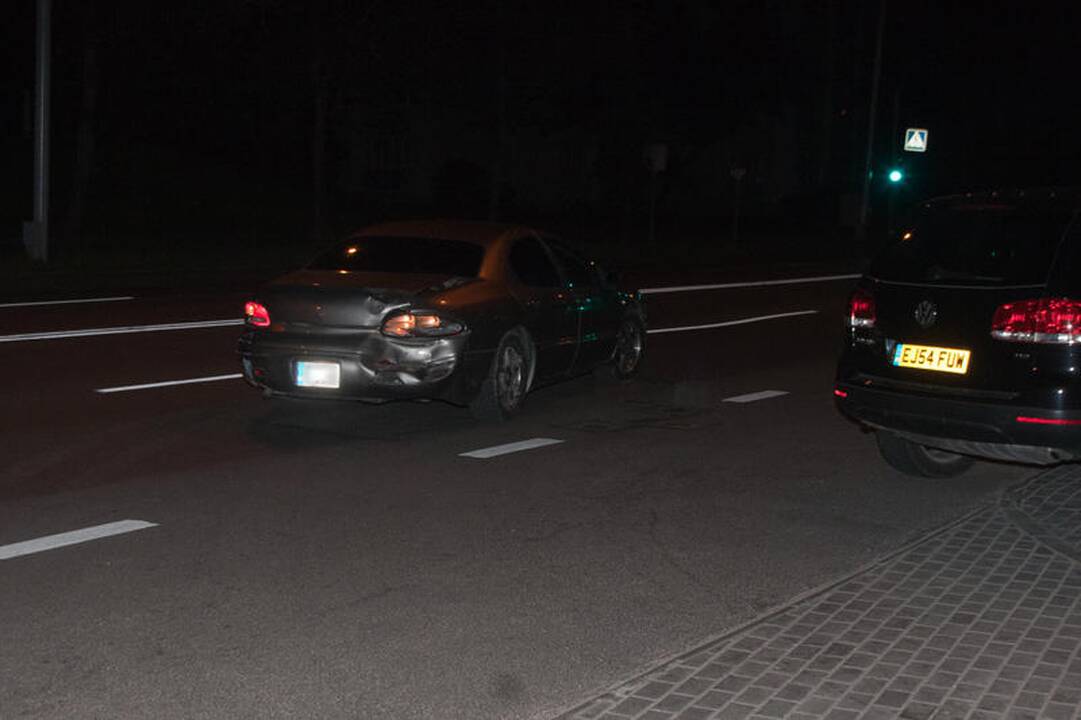 Automobilio statymo naktį atbulai ypatumai